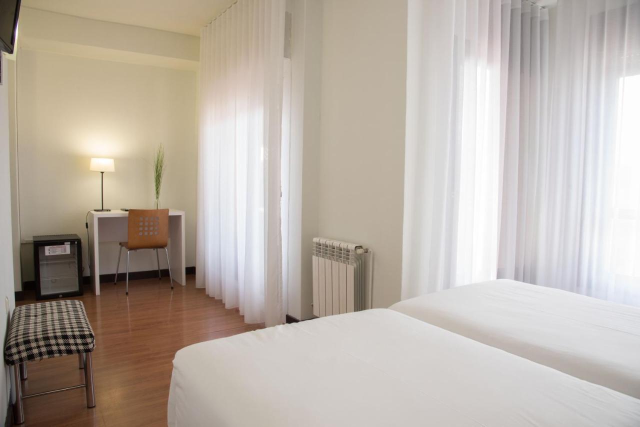 Hotel Delta Тудела Экстерьер фото