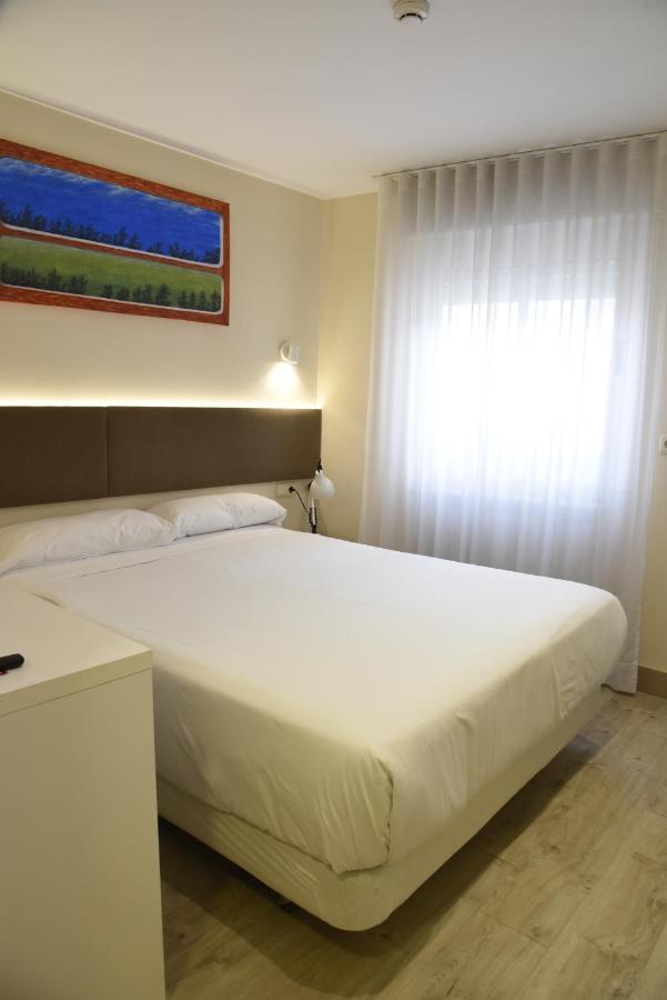 Hotel Delta Тудела Экстерьер фото