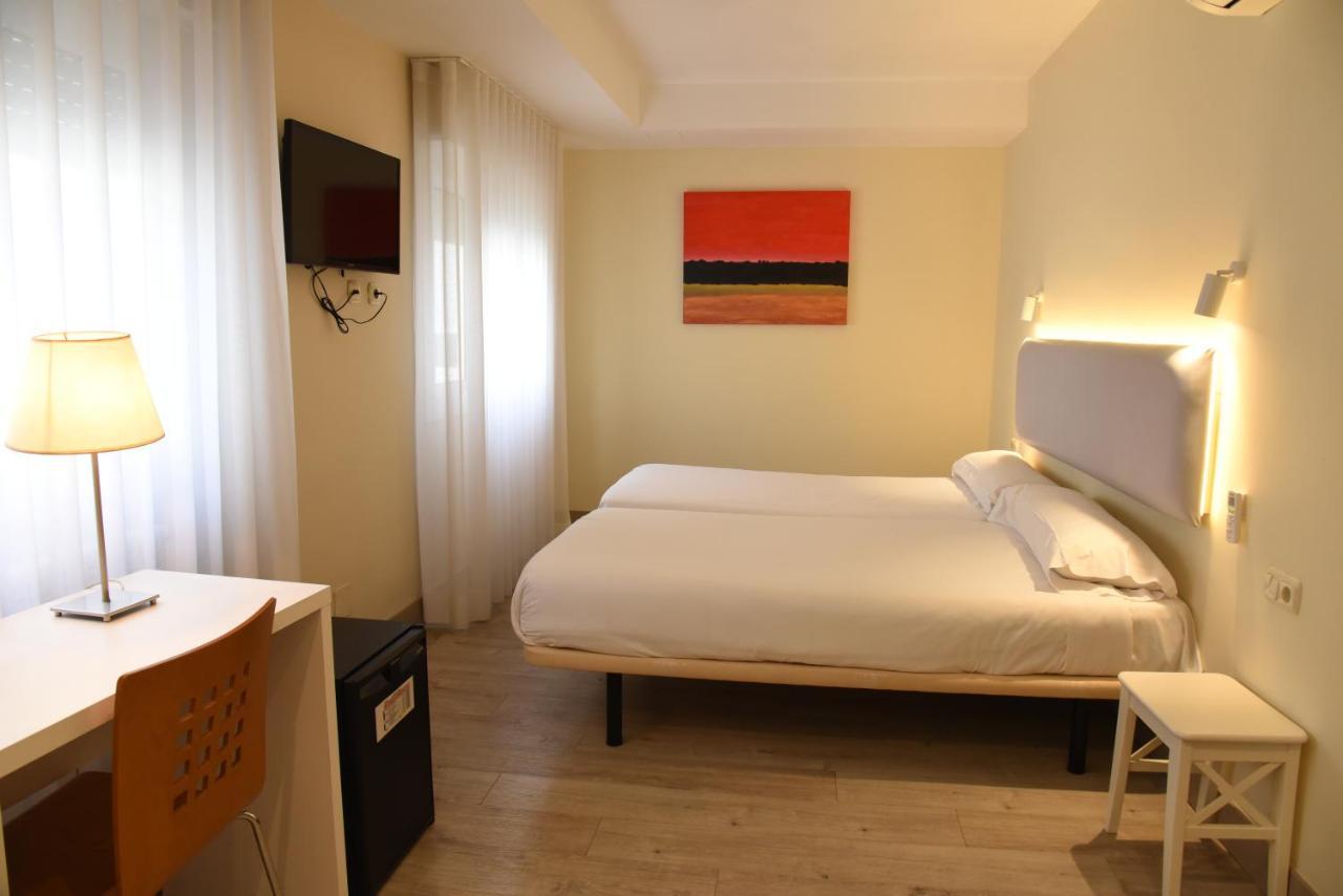 Hotel Delta Тудела Экстерьер фото