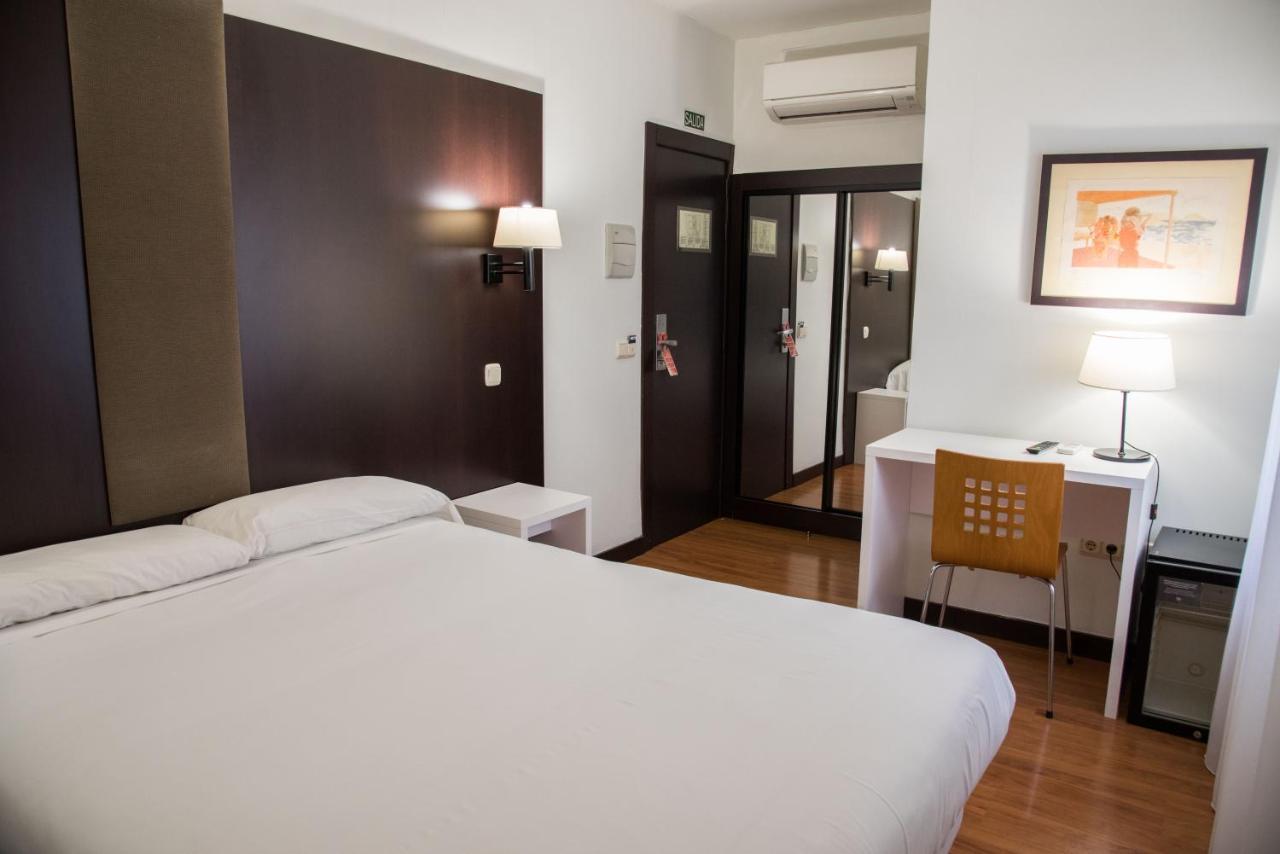 Hotel Delta Тудела Экстерьер фото